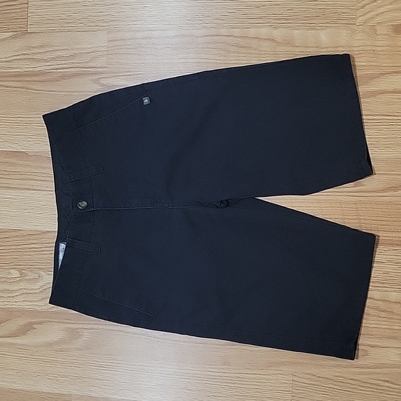 Volcom boys black Shorts Chino Casual Walking Bermuda Bottoms Size 26 e… - Picture 1 of 9